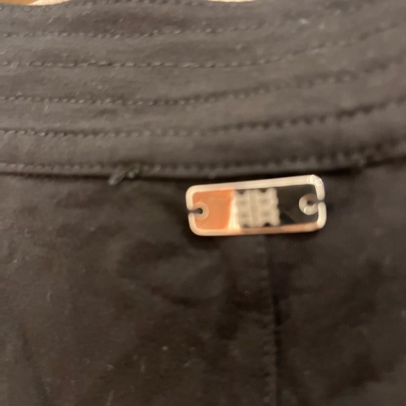 𝅺RIANI black top sleeveless - Picture 5 of 5